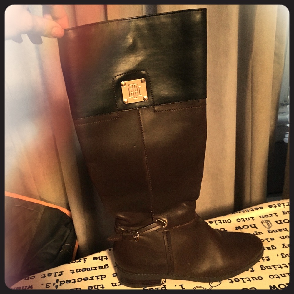 Tommy Hilfiger riding boots. Lightly used sz 6.5